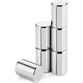 Wieszaki i magnesy na lodówkę