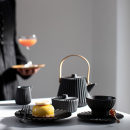 Cukiernica z pokrywką, czarna porcelana Pekoë Revol RV-653639-1