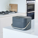 Kompostownik kuchenny Stack Joseph Joseph Intelligent Waste grafitowy 30016