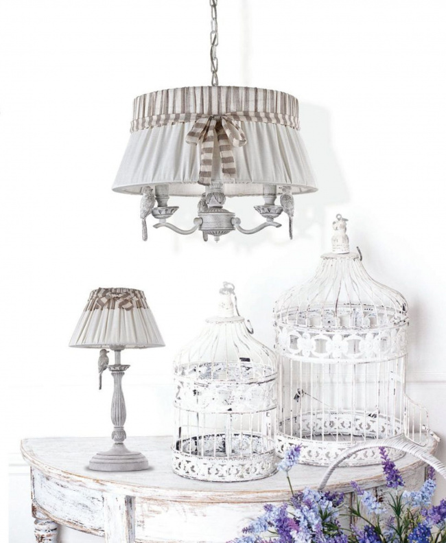 Lampa stołowa z ptakiem Bird Maytoni Classic