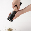 Młynek podwójny do soli i pieprzu Kyocera dwa mechanizmy ceramiczne CM-25D-BK