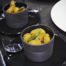 Naczynie porcelanowe na tapas Solid & Likid Revol czarne wnętrze RV-646422-6