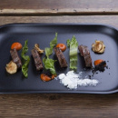 Talerz prostokątny do steków 32x21 cm, czarna porcelana, Revol Club RV-646118-4