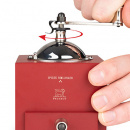 Tradycyjny młynek do pieprzu z korbką Peugeot D'Olivier Roellinger bordowy PG-25946